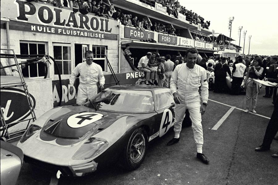  Ford GT40 (Mk II) 1965 года  (фото 29 из 118)